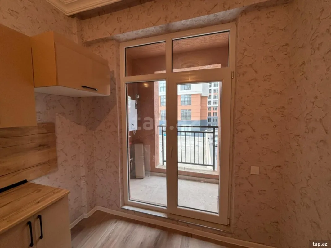 Kirayə verilir 2 otaqlı yeni tikili 65 m²