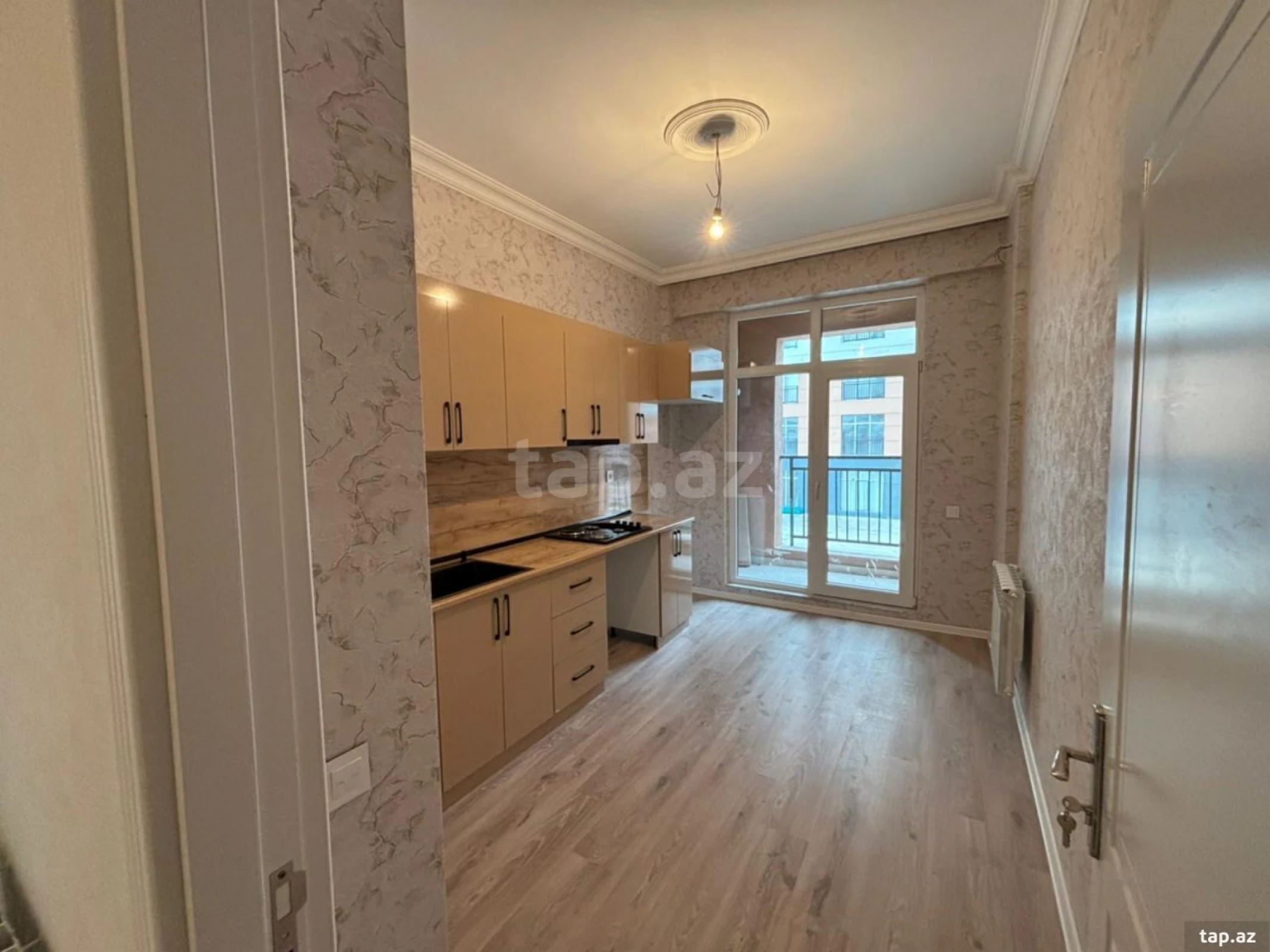 Kirayə verilir 2 otaqlı yeni tikili 65 m²