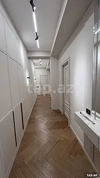 Satılır 3 otaqlı yeni tikili 120 m²
