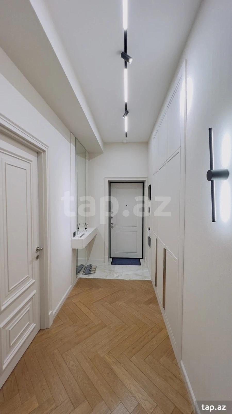 Satılır 3 otaqlı yeni tikili 120 m²