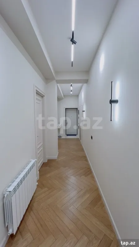 Satılır 3 otaqlı yeni tikili 120 m²