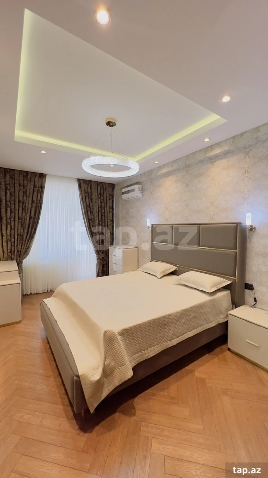 Satılır 3 otaqlı yeni tikili 120 m²