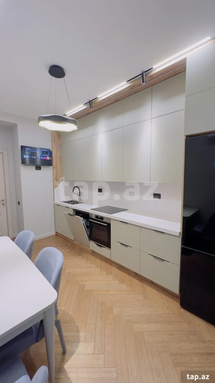 Satılır 3 otaqlı yeni tikili 120 m²