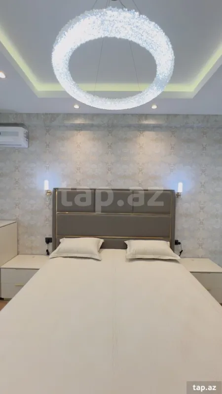 Satılır 3 otaqlı yeni tikili 120 m²