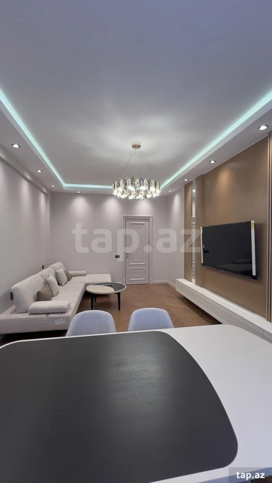Satılır 3 otaqlı yeni tikili 120 m²