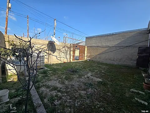 Satılır 3 otaqlı həyət evi