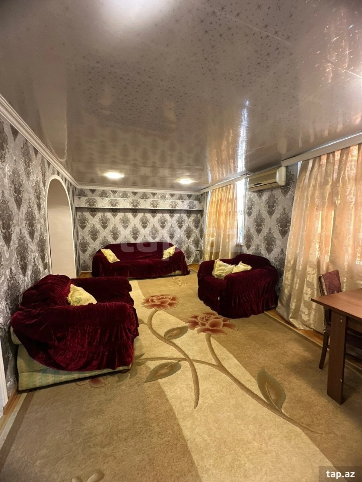 Kirayə verilir 4 otaqlı mənzil 65 m²