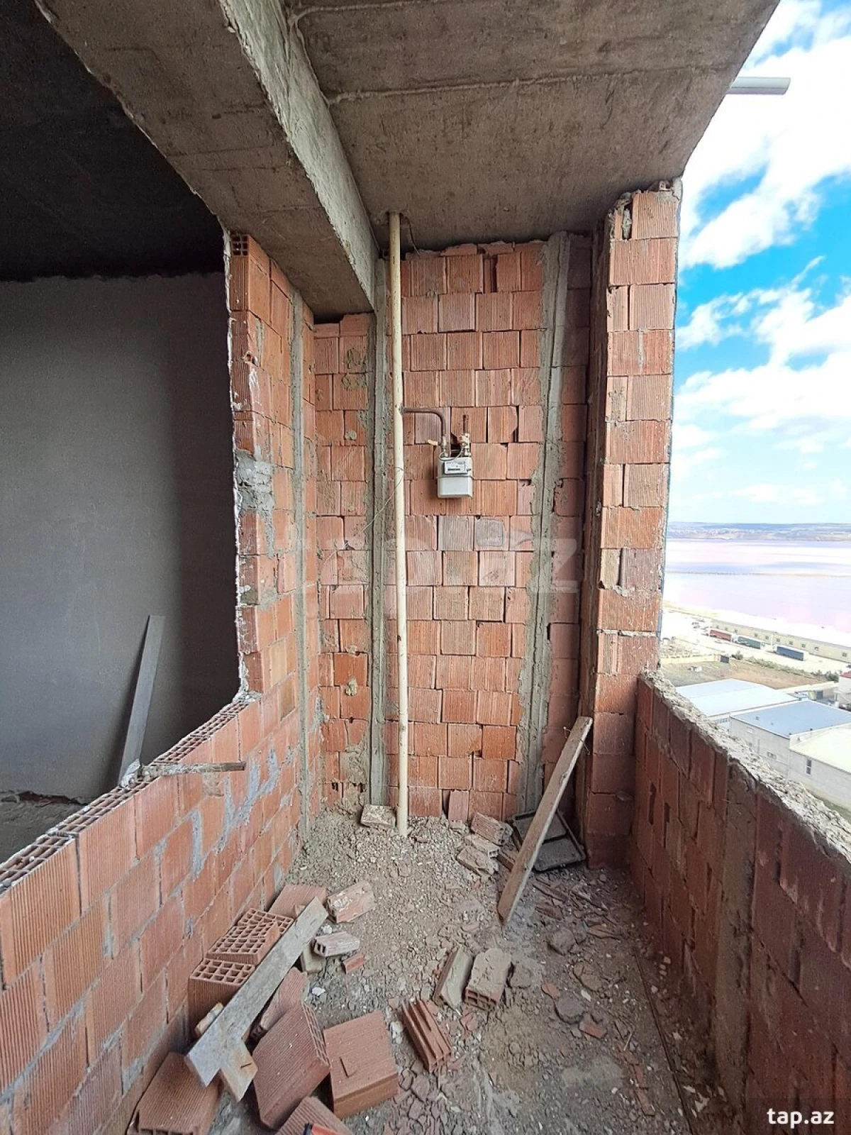 Satılır 2 otaqlı yeni tikili 80 m²