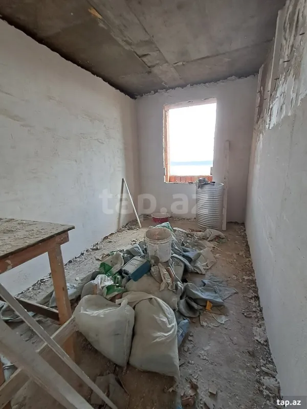 Satılır 2 otaqlı yeni tikili 80 m²