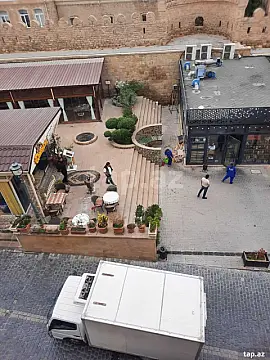 Kirayə verilir 3 otaqlı mənzil 155 m²