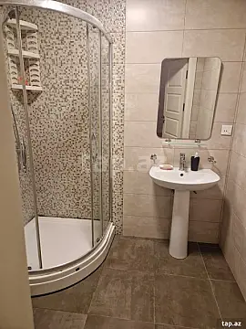 Kirayə verilir 3 otaqlı yeni tikili 80 m²