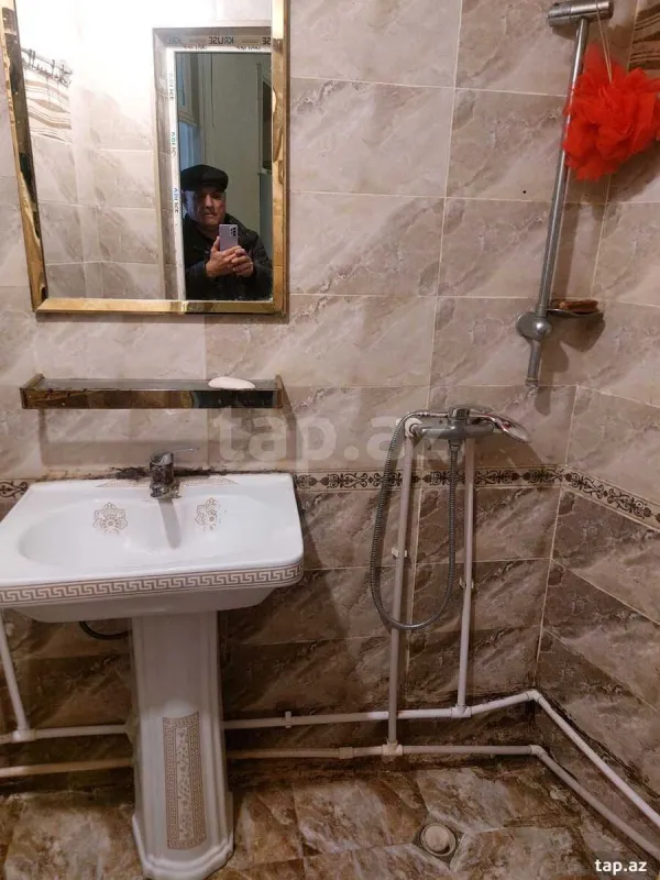 Kirayə verilir 2 otaqlı mənzil 60 m²