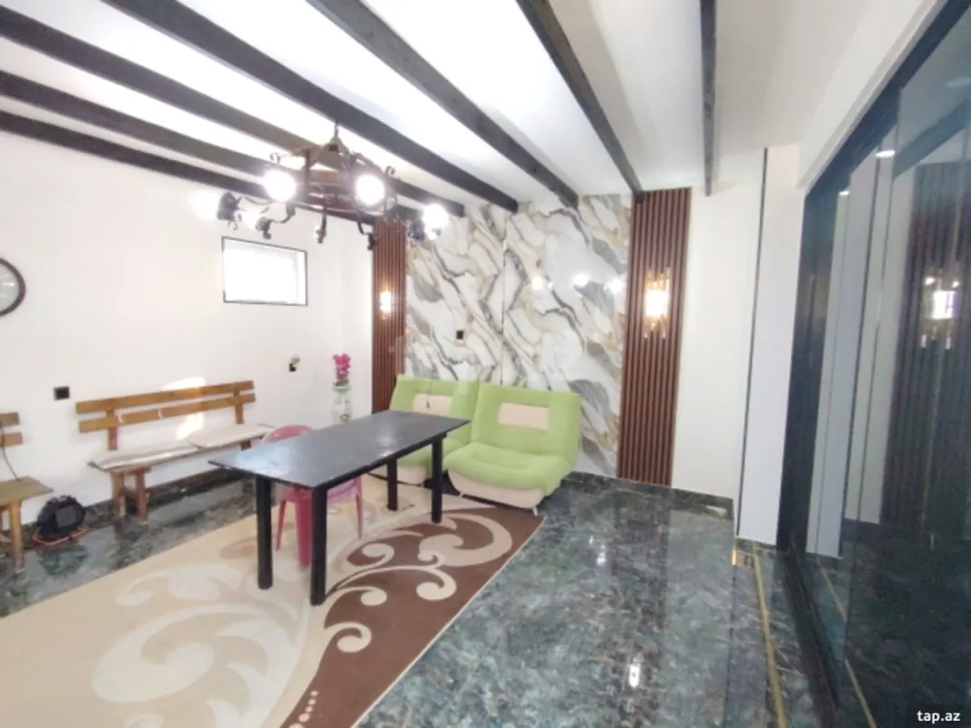 Satılır 5 otaqlı həyət evi