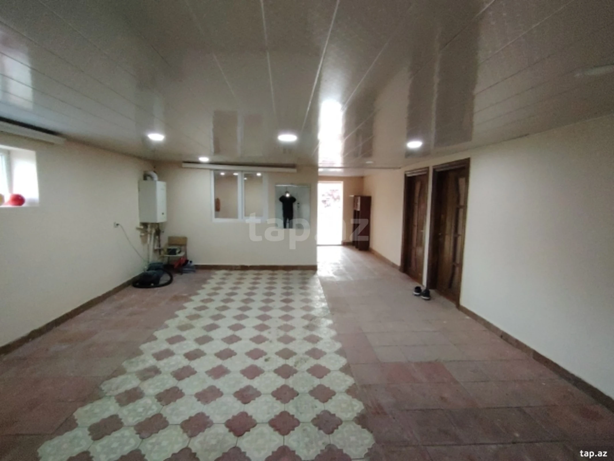 Satılır 5 otaqlı həyət evi