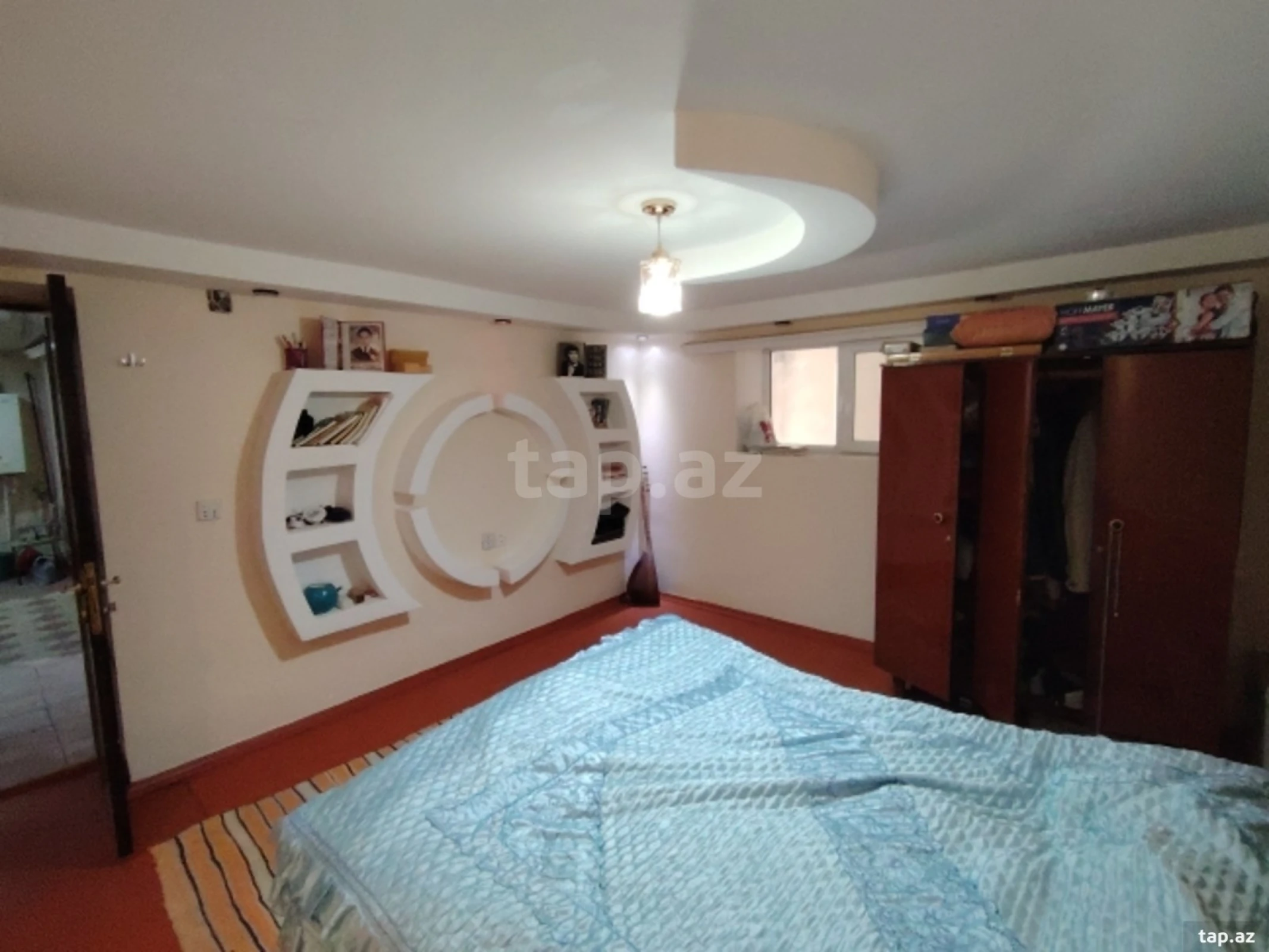 Satılır 5 otaqlı həyət evi