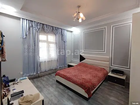 Satılır 5 otaqlı həyət evi