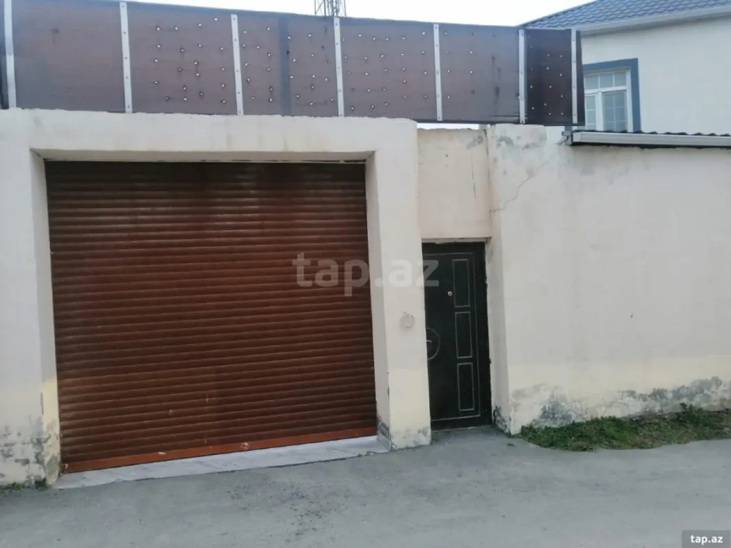 Satılır 5 otaqlı həyət evi