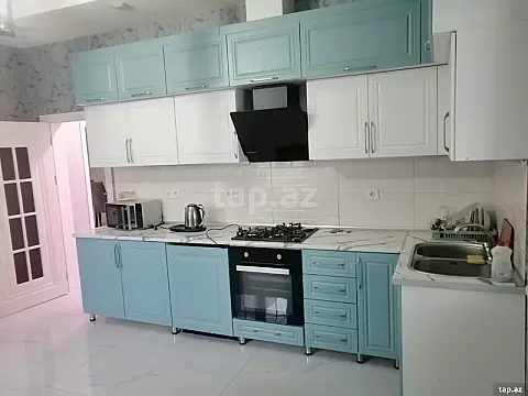 Satılır 5 otaqlı həyət evi