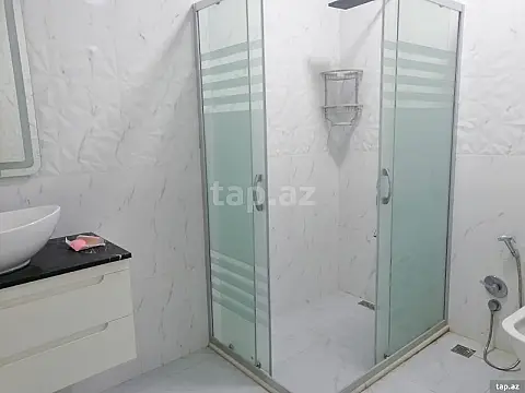 Satılır 5 otaqlı həyət evi