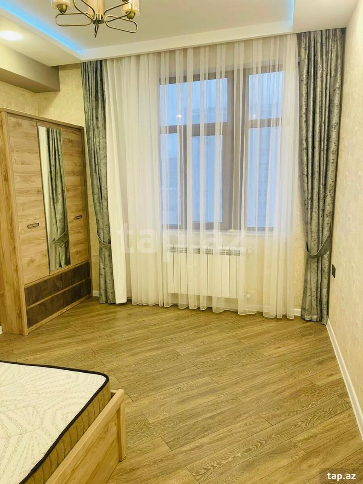 Kirayə verilir 3 otaqlı yeni tikili 120 m²