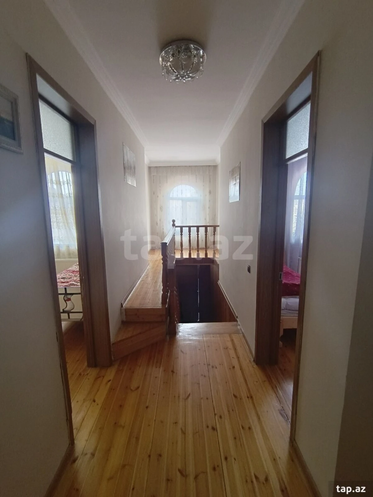 Satılır 6 otaqlı həyət evi