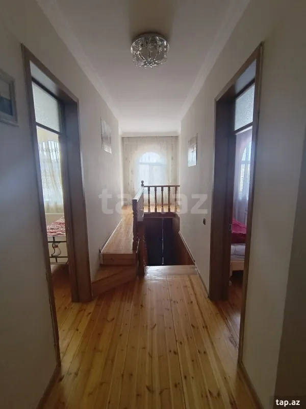 Satılır 6 otaqlı həyət evi