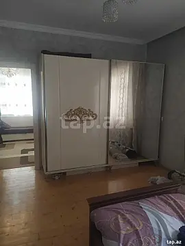 Satılır 6 otaqlı həyət evi