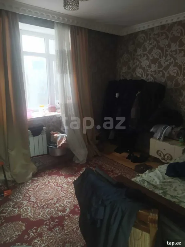 Satılır 6 otaqlı həyət evi