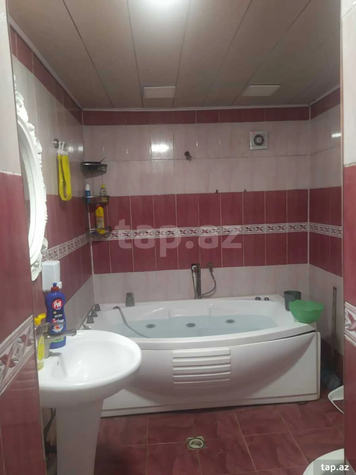 Satılır 6 otaqlı həyət evi