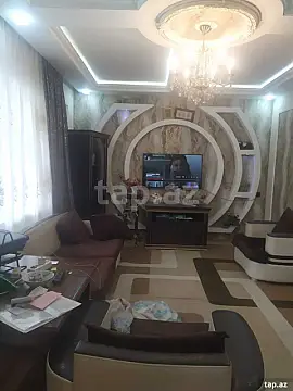 Satılır 6 otaqlı həyət evi