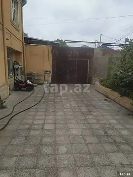 Satılır 6 otaqlı həyət evi