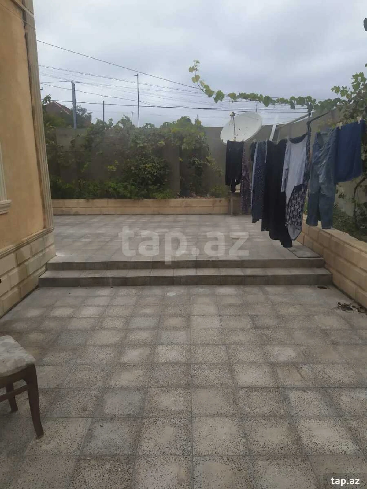 Satılır 6 otaqlı həyət evi