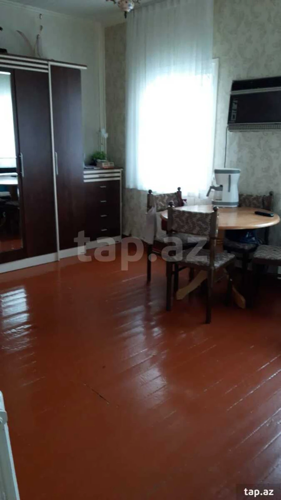 Kirayə verilir 4 otaqlı mənzil 140 m²