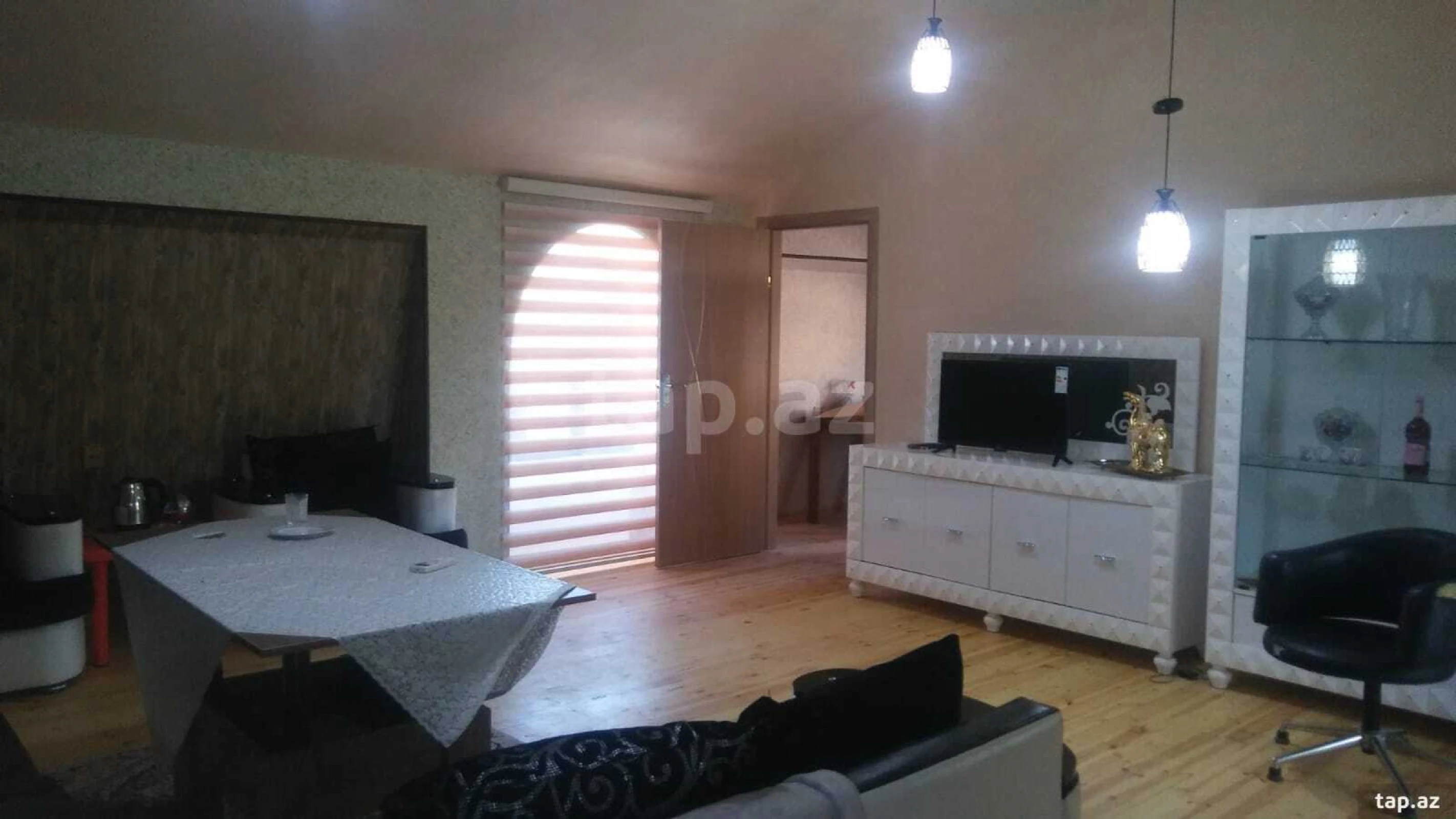 Kirayə verilir 4 otaqlı mənzil 140 m²