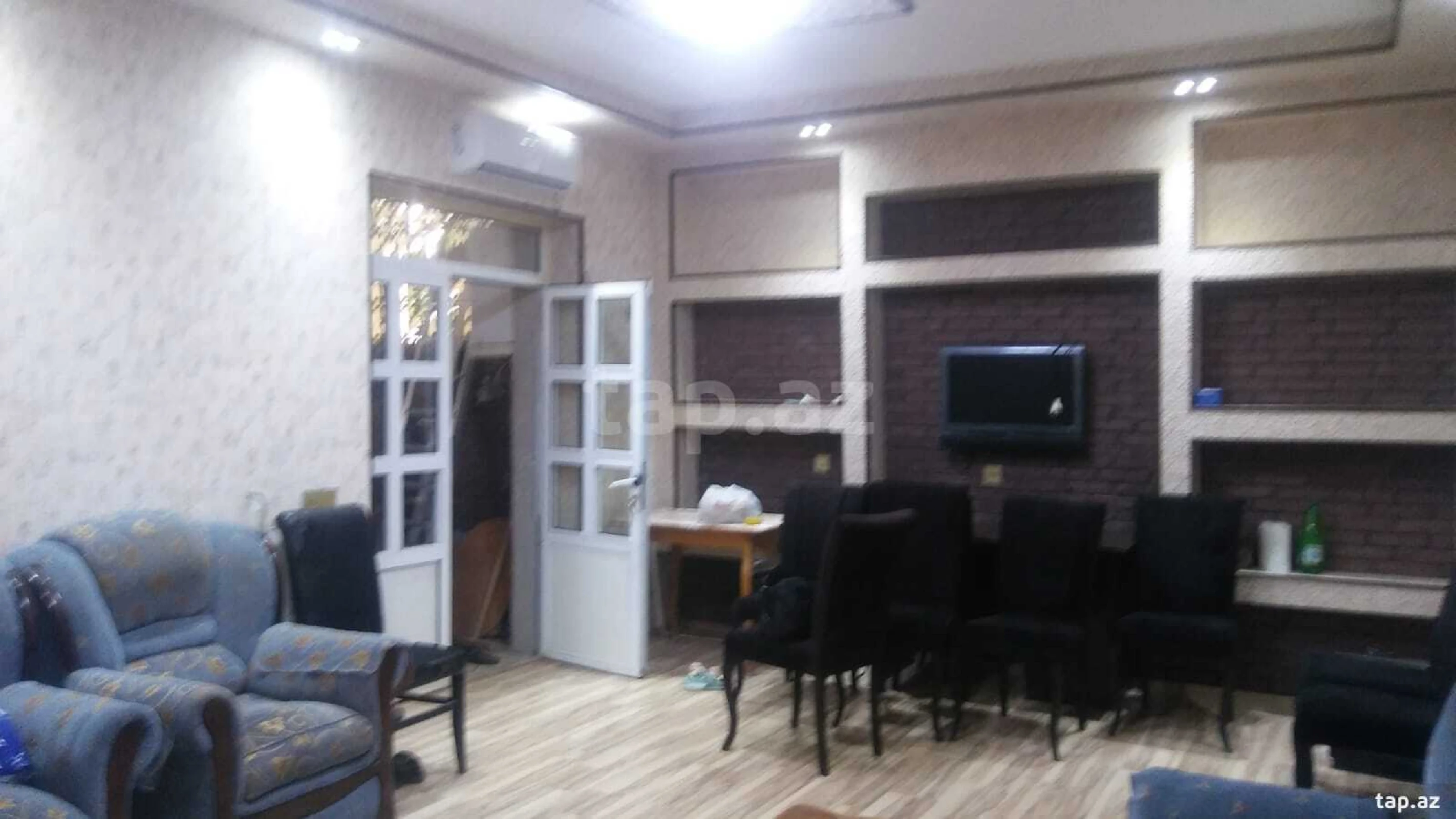 Kirayə verilir 4 otaqlı mənzil 140 m²