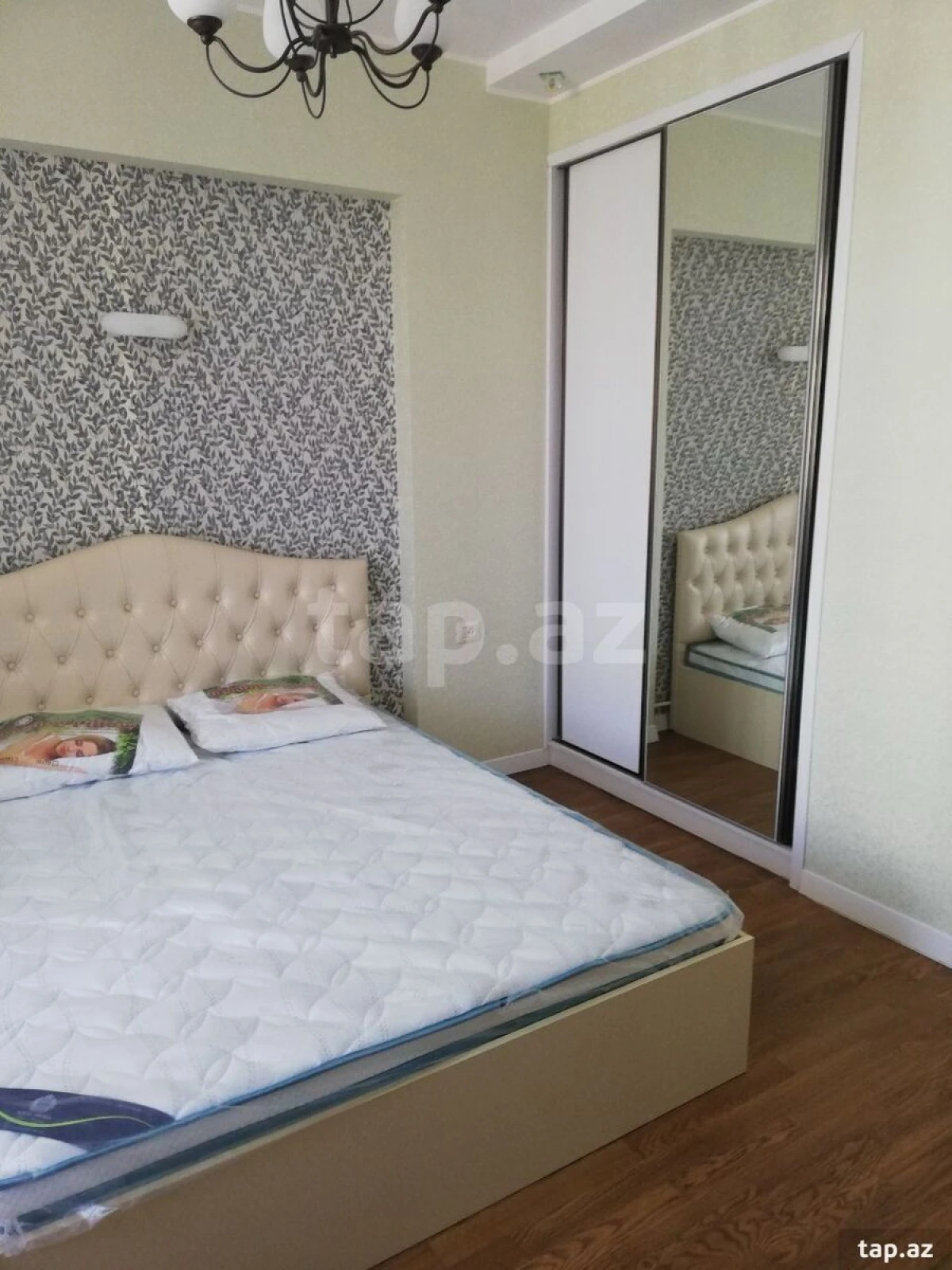 Kirayə verilir 4 otaqlı mənzil 140 m²