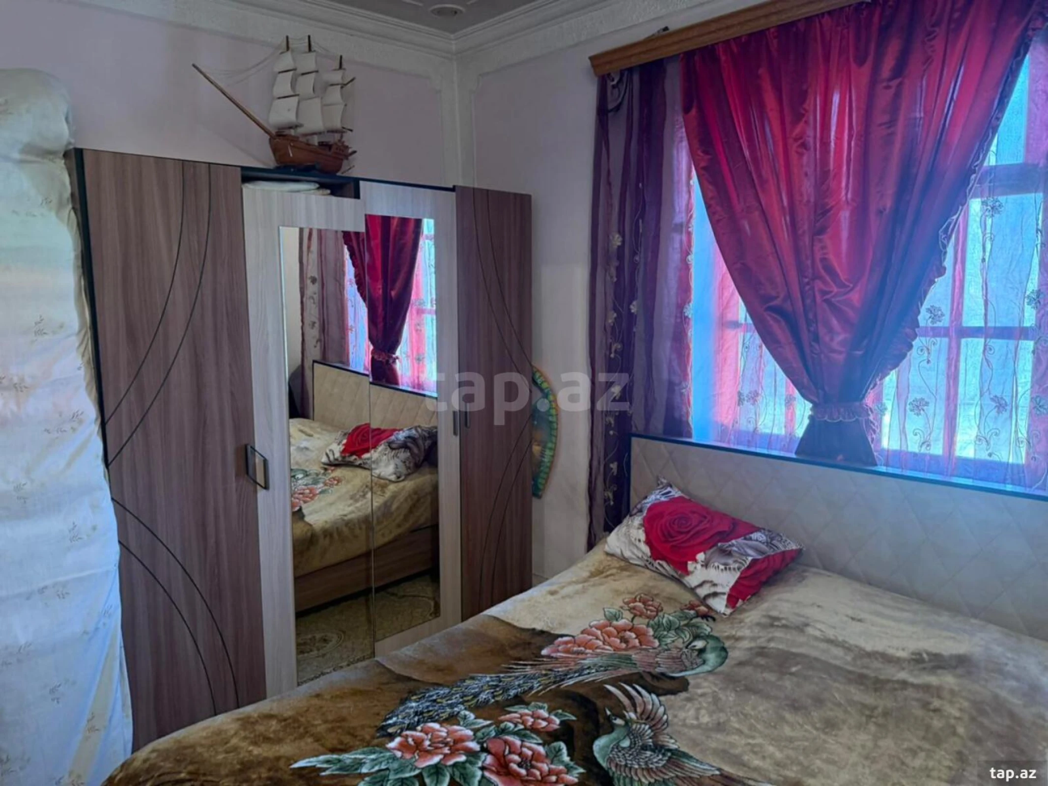 Satılır 4 otaqlı həyət evi