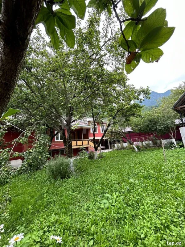 Kirayə verilir 4 otaqlı həyət evi