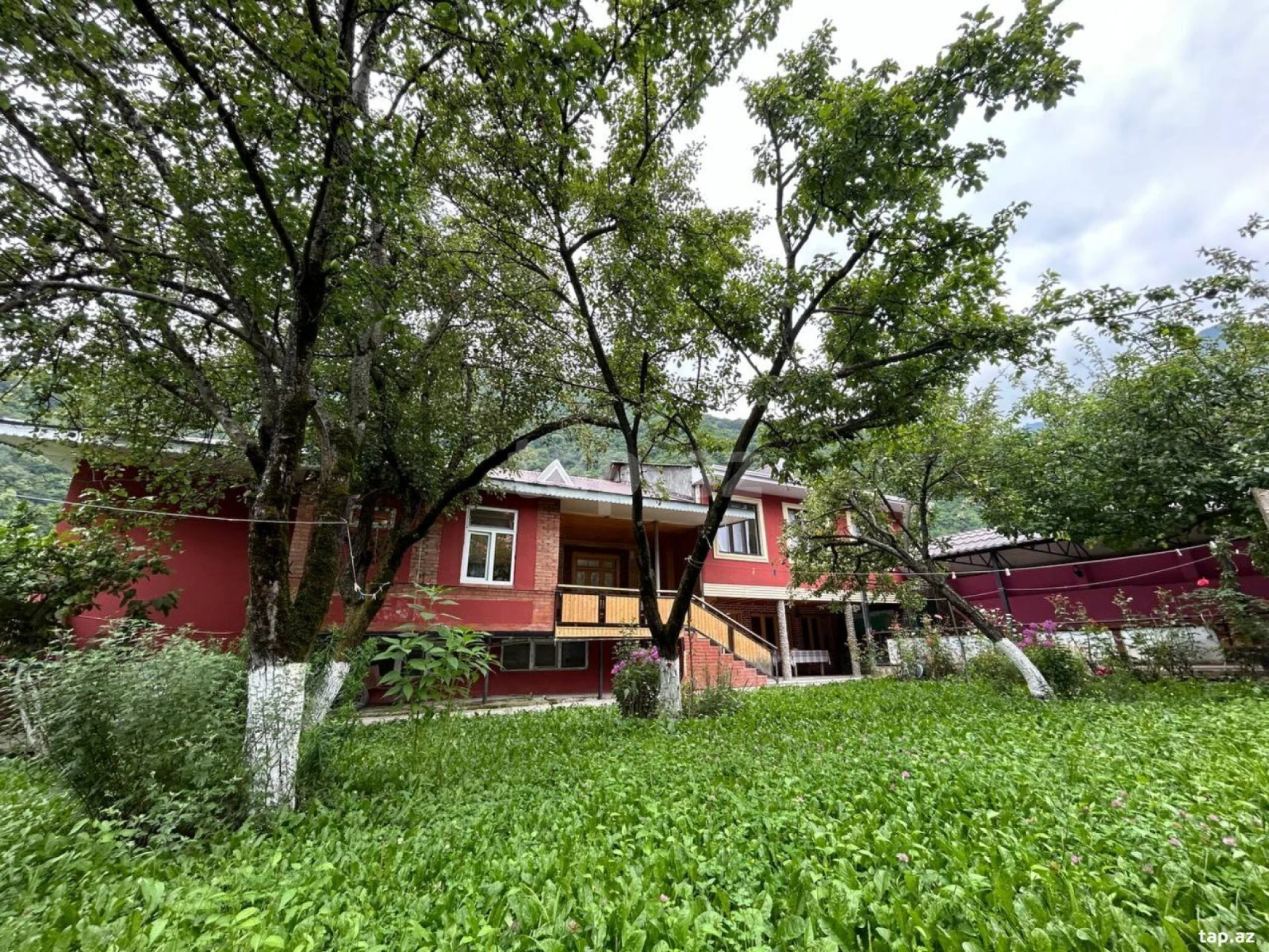 Kirayə verilir 4 otaqlı həyət evi