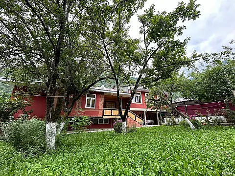 Kirayə verilir 4 otaqlı həyət evi — Qax 4 otaq