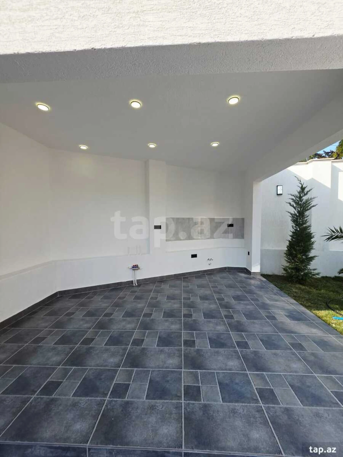 Satılır 4 otaqlı həyət evi