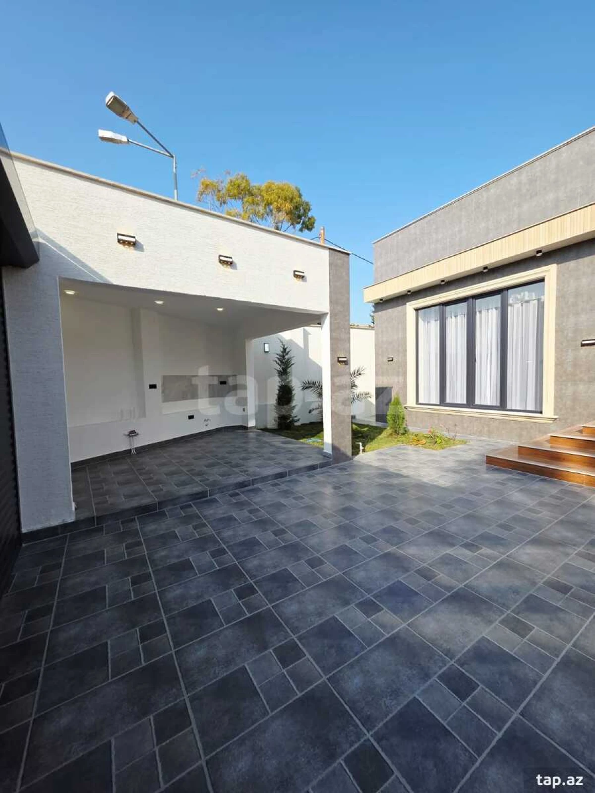 Satılır 4 otaqlı həyət evi