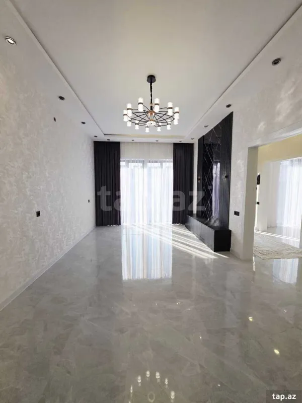 Satılır 4 otaqlı həyət evi