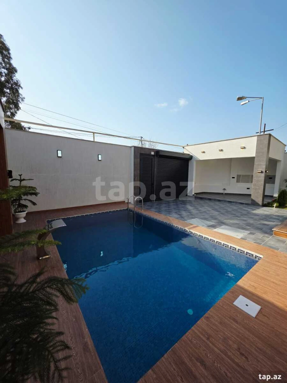 Satılır 4 otaqlı həyət evi