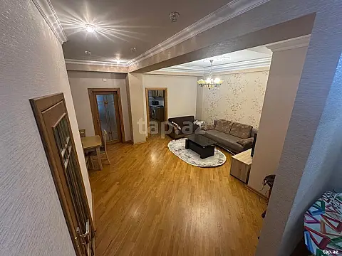 Kirayə verilir 3 otaqlı yeni tikili 100 m²