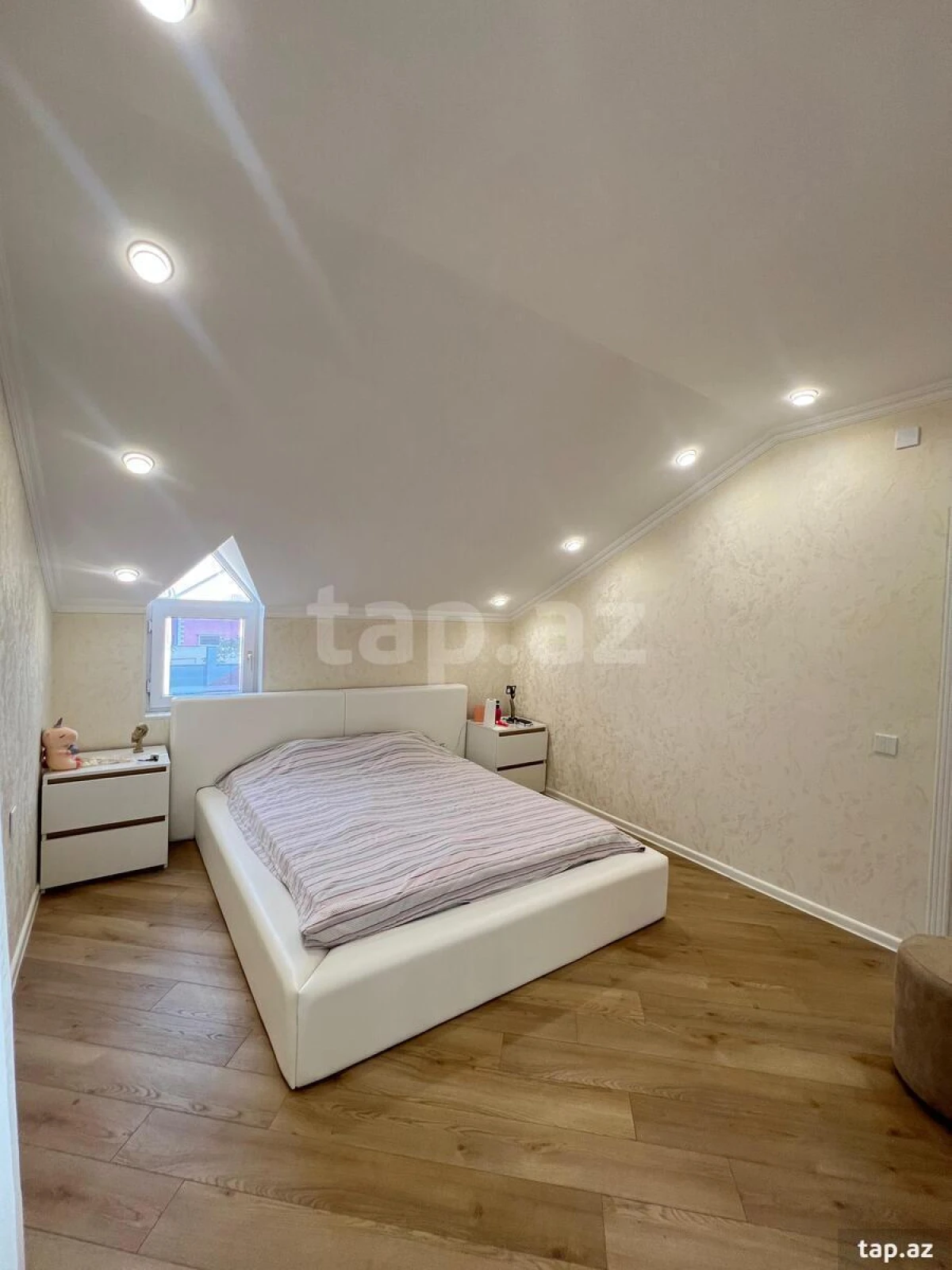 Satılır 5 otaqlı həyət evi