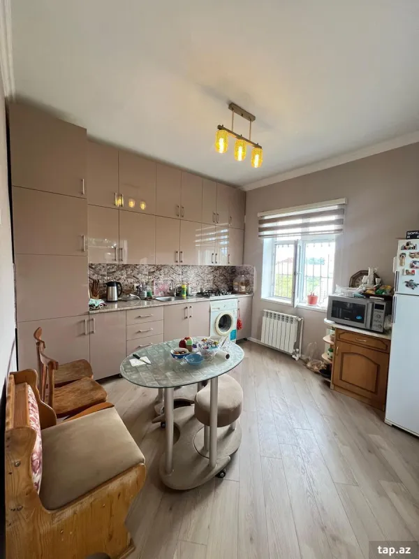 Satılır 5 otaqlı həyət evi