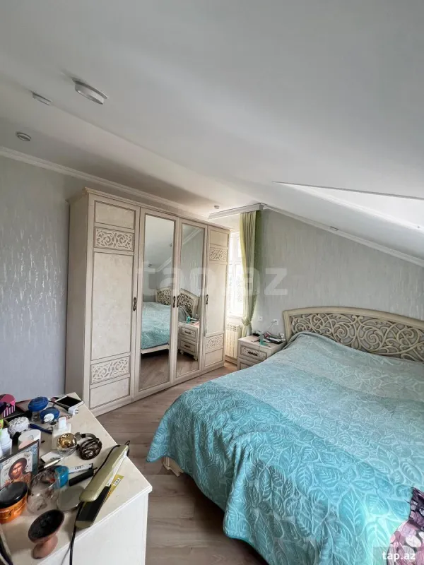 Satılır 5 otaqlı həyət evi