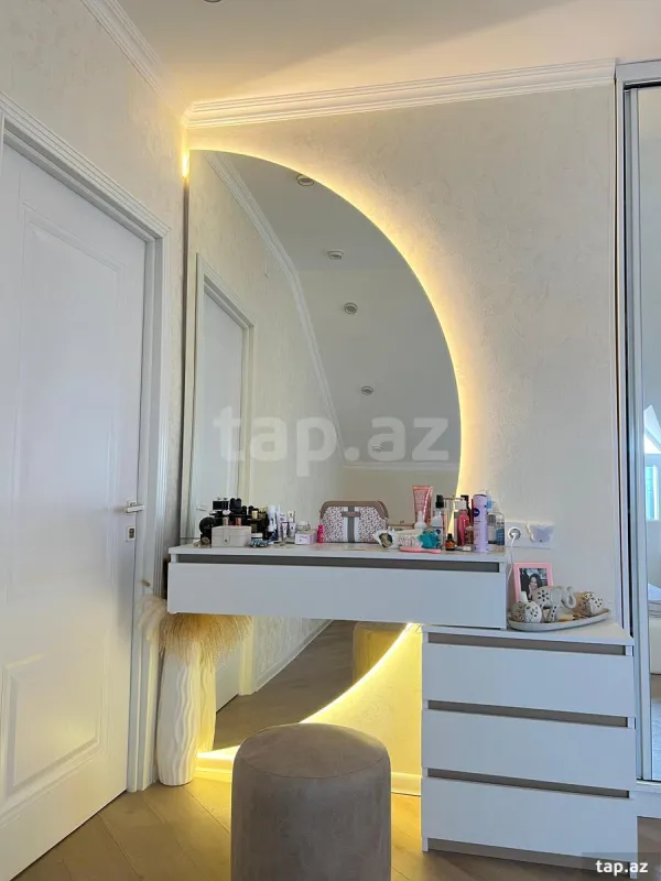 Satılır 5 otaqlı həyət evi