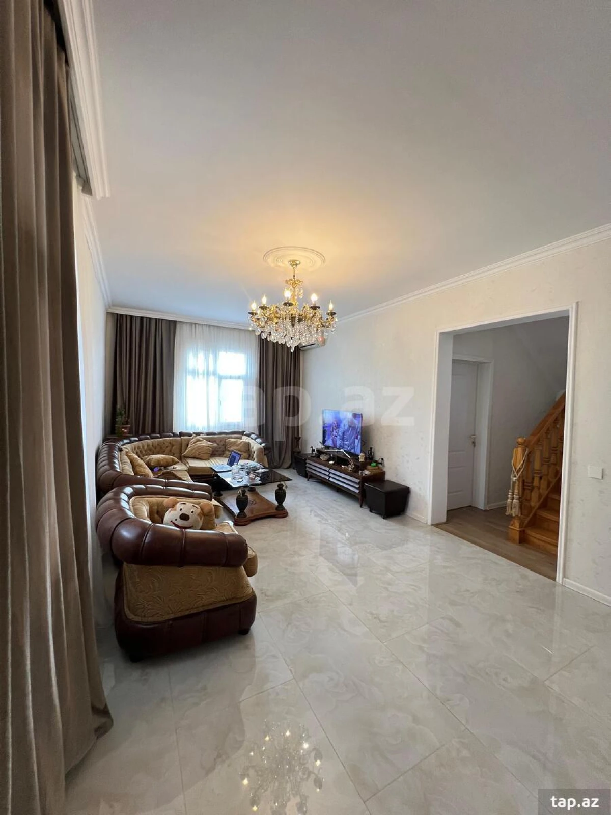 Satılır 5 otaqlı həyət evi